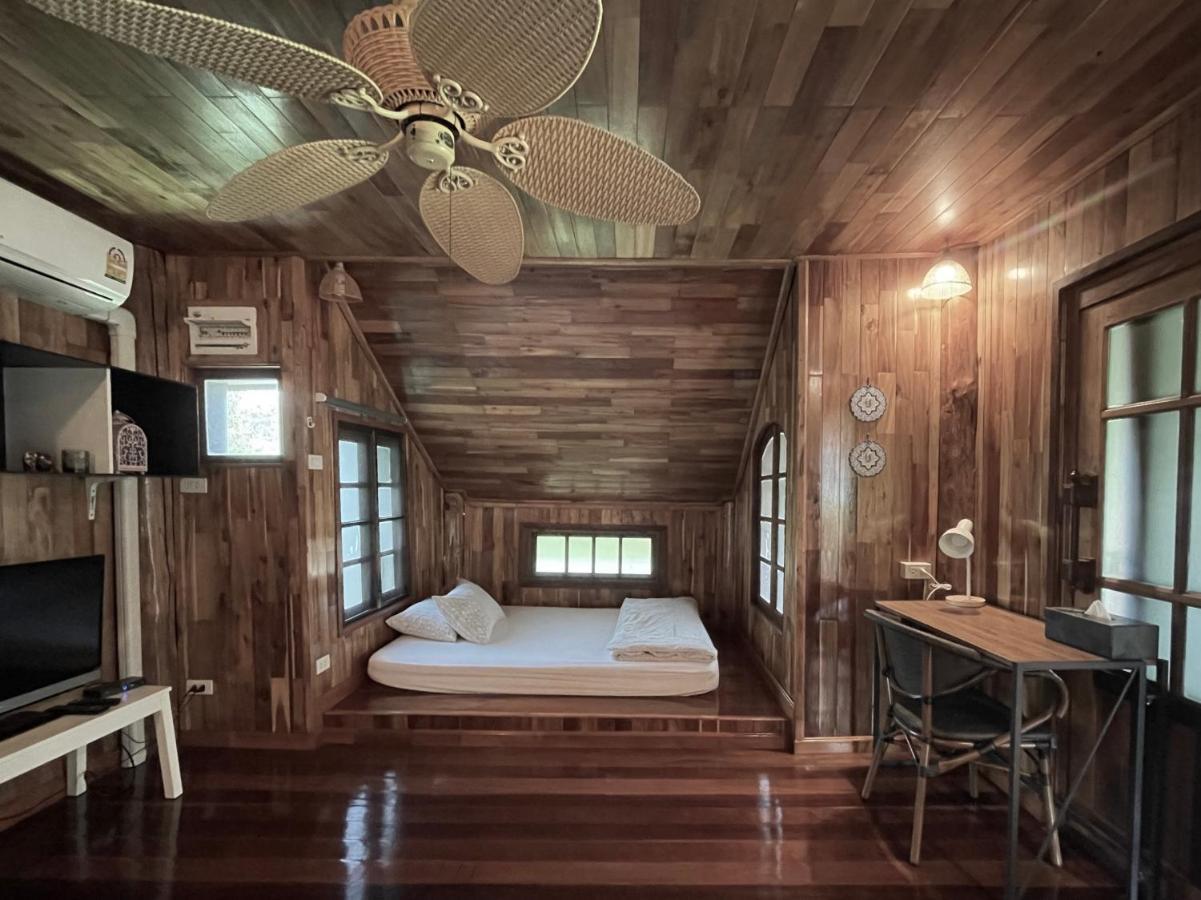 Baanrai Khunya บ้านไร่คุณย่า Ban Huai Maenam Noi Dış mekan fotoğraf