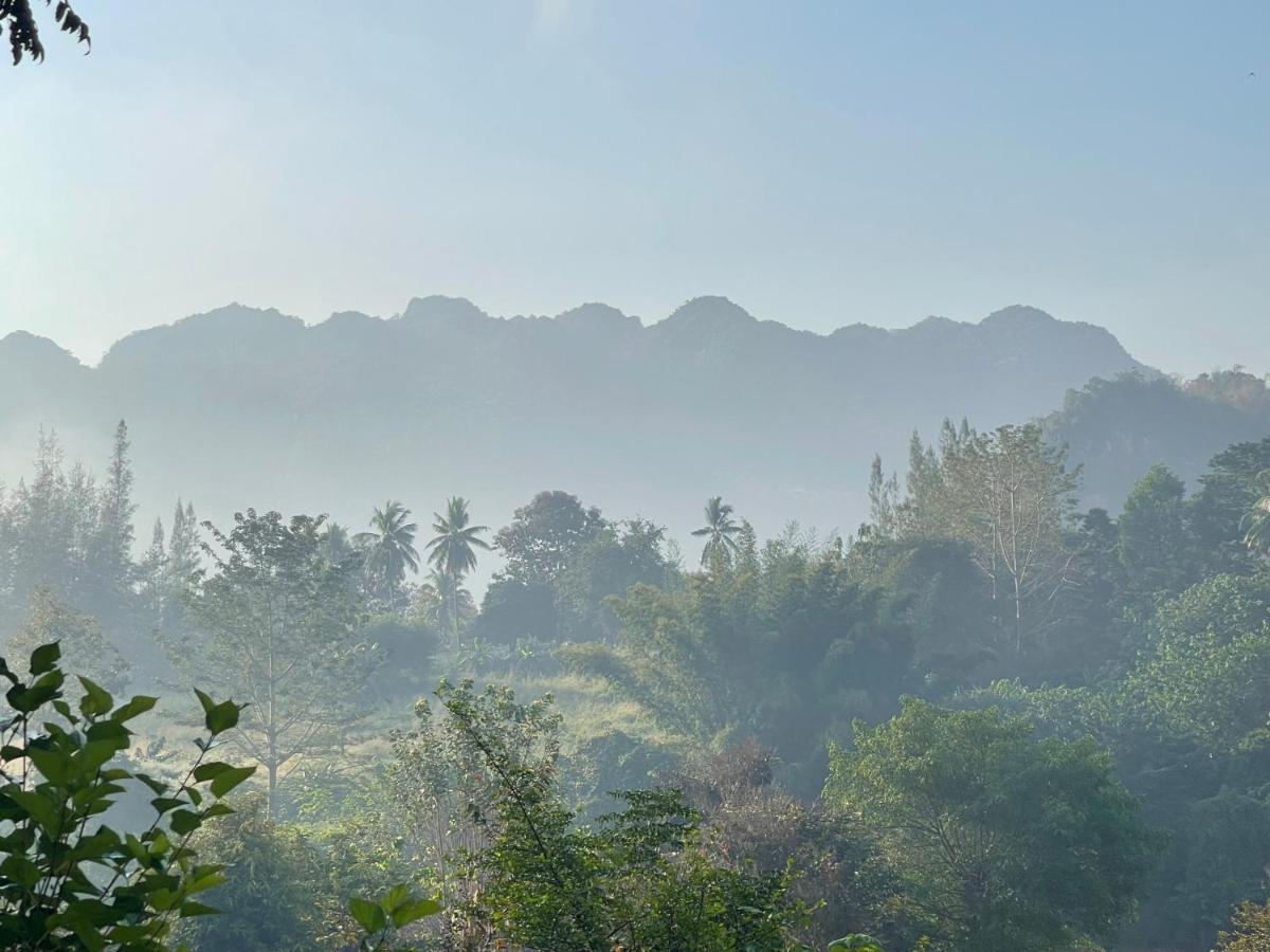 Baanrai Khunya บ้านไร่คุณย่า Ban Huai Maenam Noi Dış mekan fotoğraf