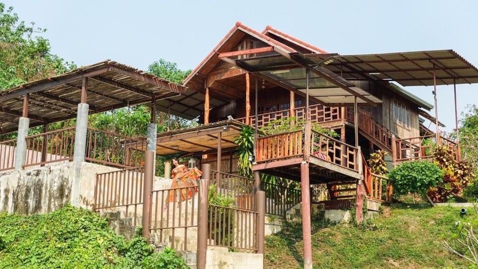 Baanrai Khunya บ้านไร่คุณย่า Ban Huai Maenam Noi Dış mekan fotoğraf