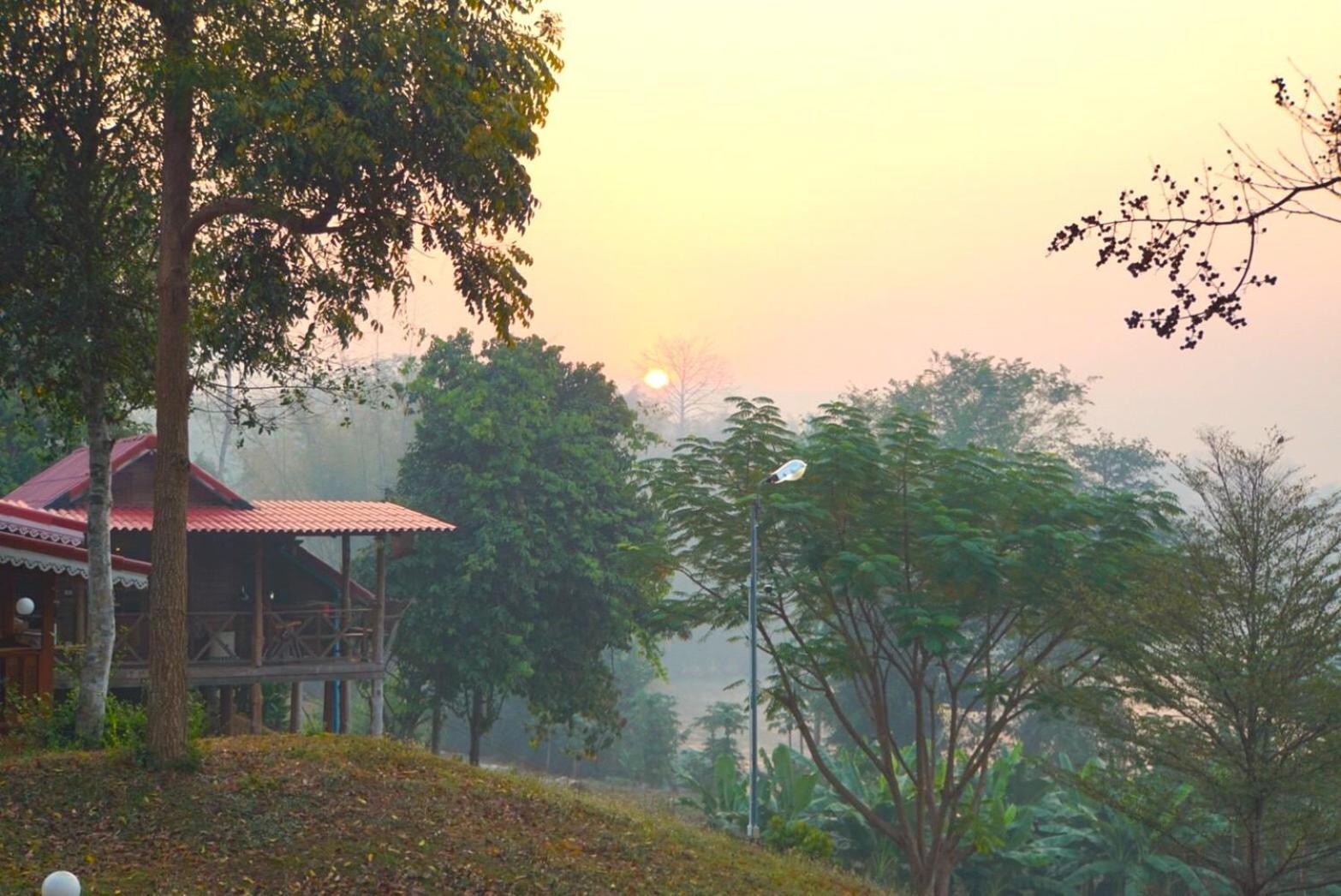 Baanrai Khunya บ้านไร่คุณย่า Ban Huai Maenam Noi Dış mekan fotoğraf
